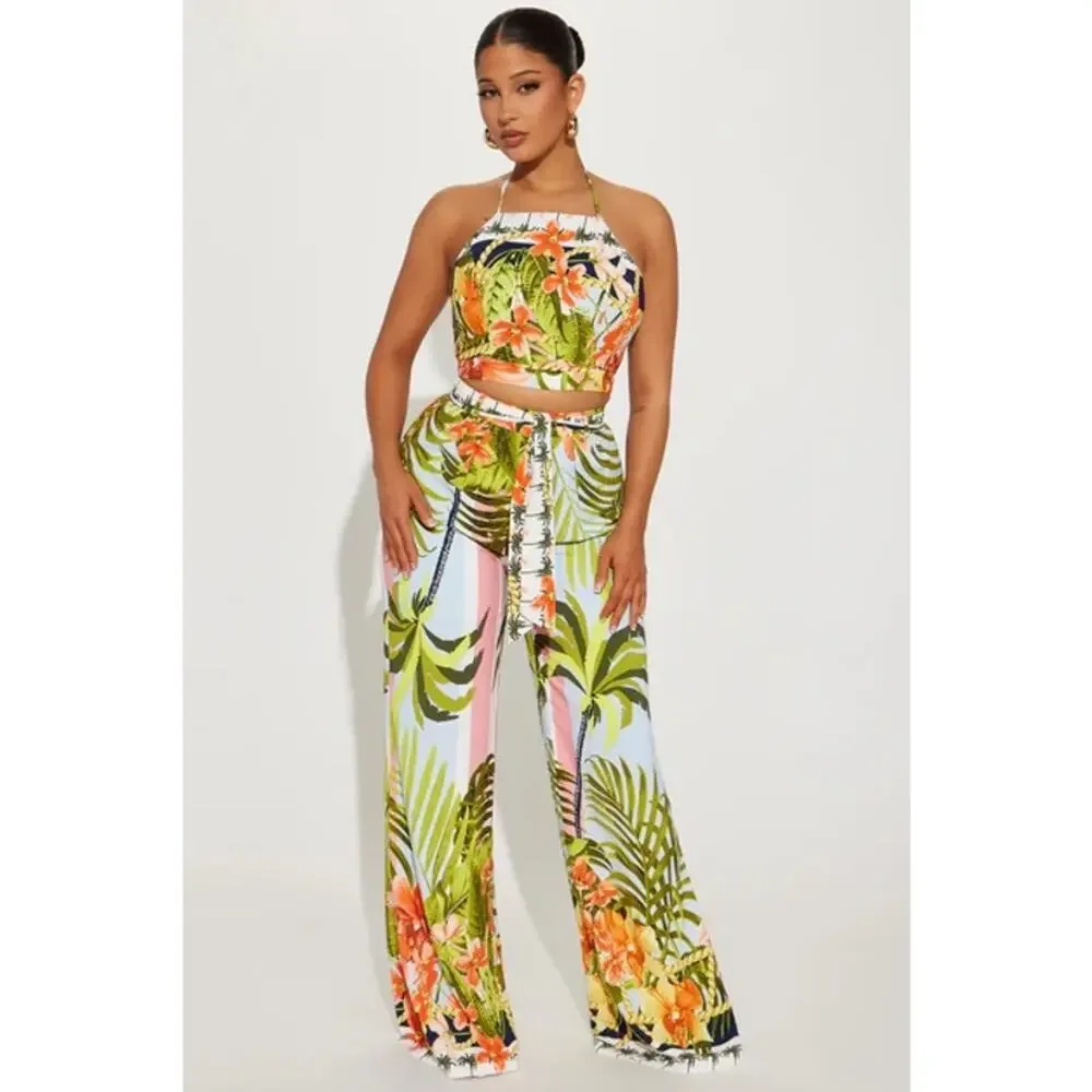 Fashion Nova On A Vacay Tropical Print Top Pants Set Size M Medium NWT - Picture 1 of 11